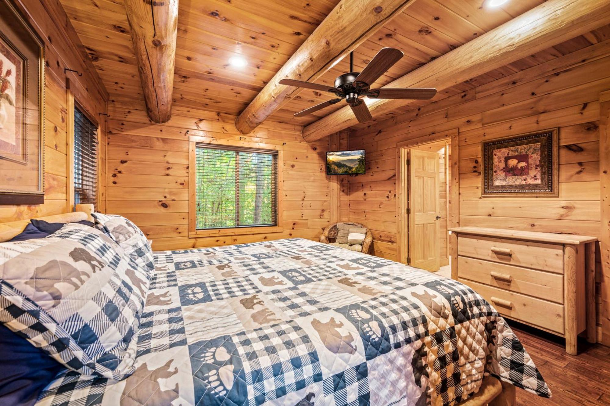 Relaxation Retreat - Pickleball Cabin - Wi-Fi, Fire Pit With Bar, Ev, Game Room, Hot Tub, Pool Access - Mins To Pf Sevierville Exterior photo