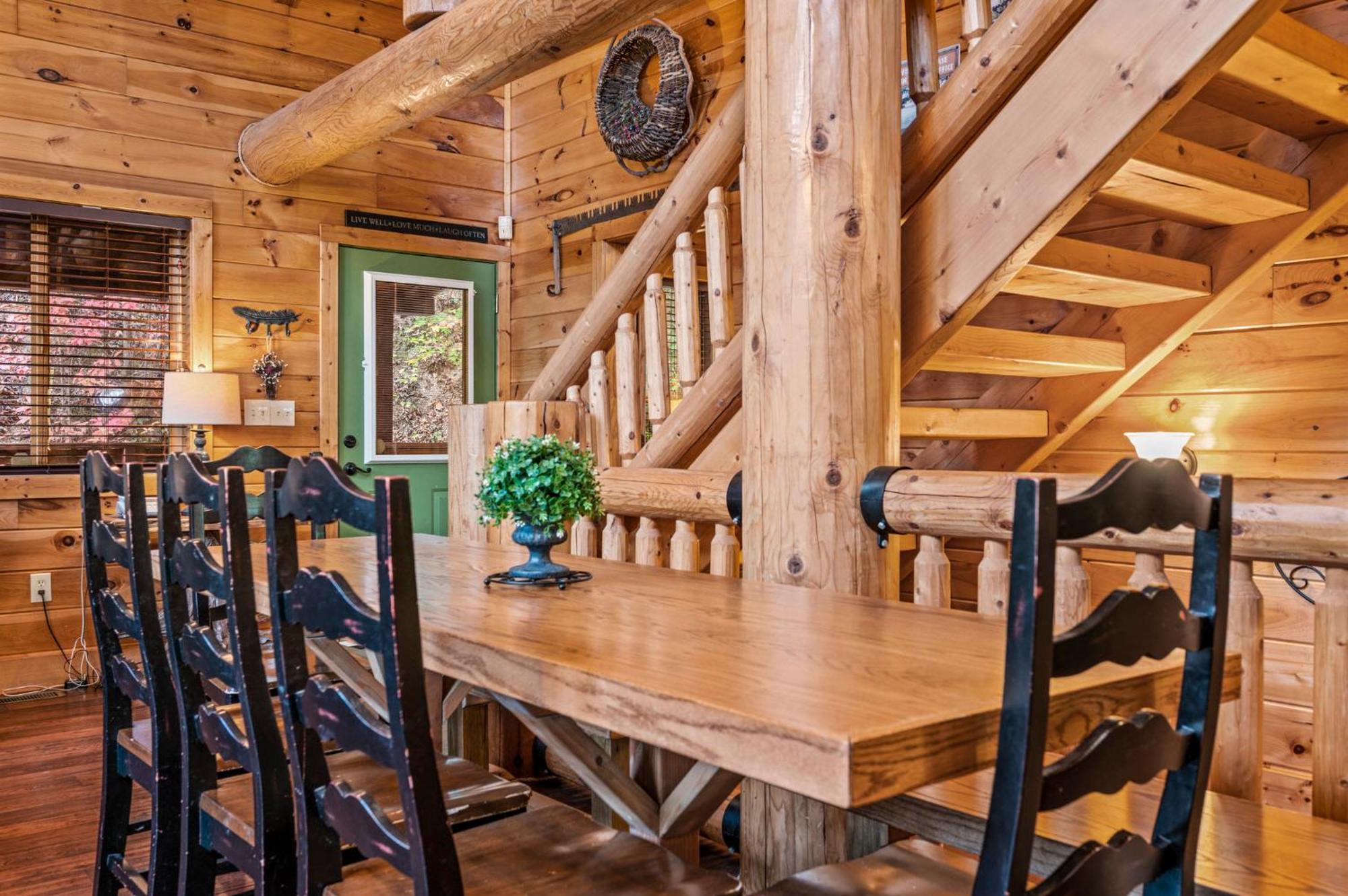 Relaxation Retreat - Pickleball Cabin - Wi-Fi, Fire Pit With Bar, Ev, Game Room, Hot Tub, Pool Access - Mins To Pf Sevierville Exterior photo